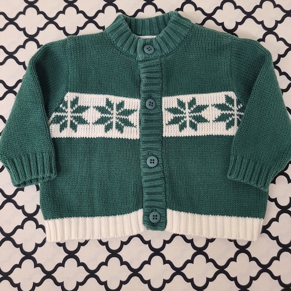 Celebrity Kids Green White Snowflake Sweater Size 6 Months